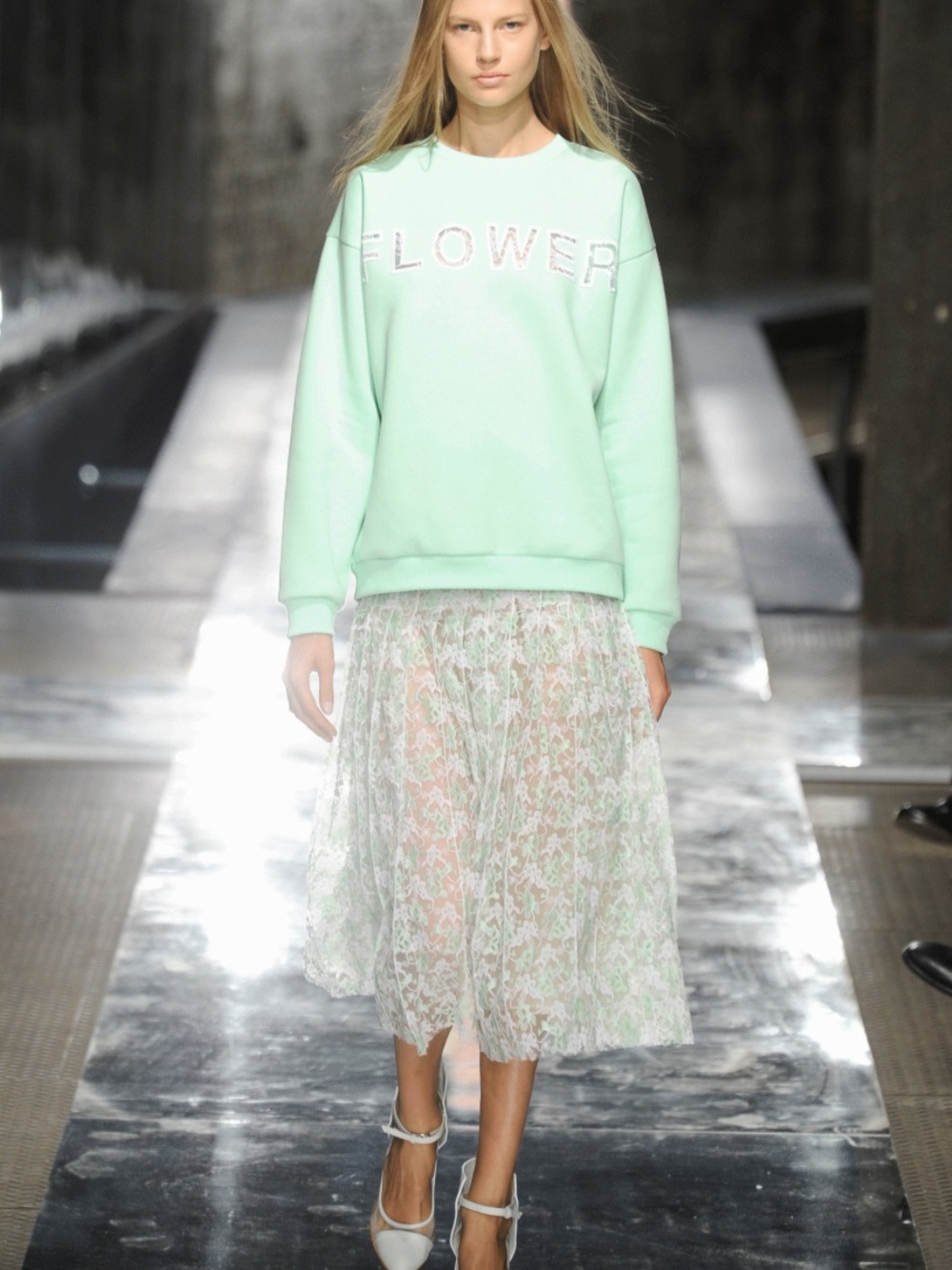 Christopher Kane S/S14 Runway Cut Out Lace 'FLOWER' Sweatshirt - Made in Italy - Picture 7 of 7